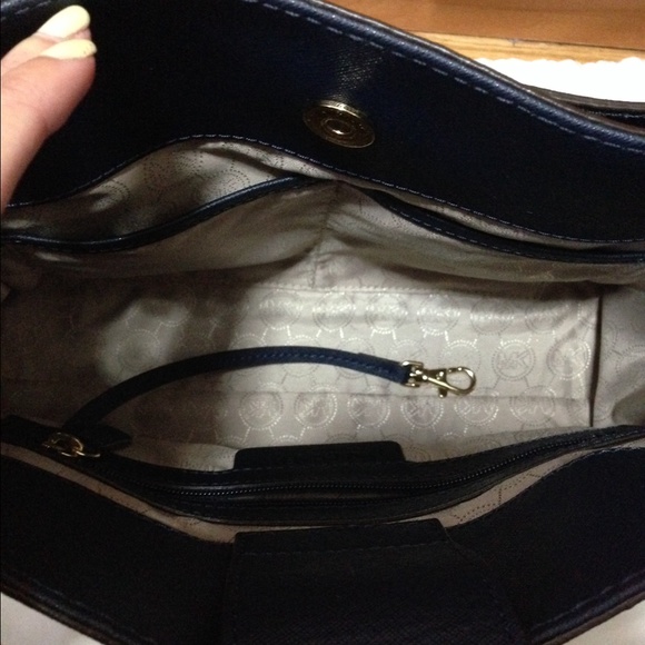 Michael Kors Hamilton Saffiano Leather Satchel - Picture 3 of 4